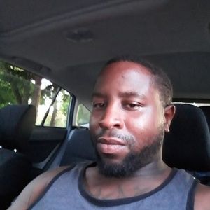 Meet your Posher, Deandre a